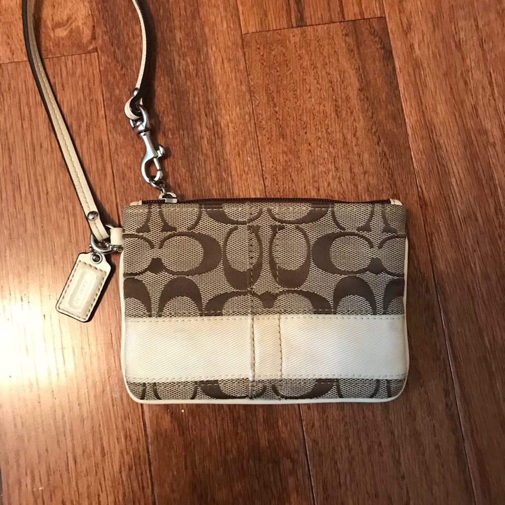 Signature Coach Wristlet